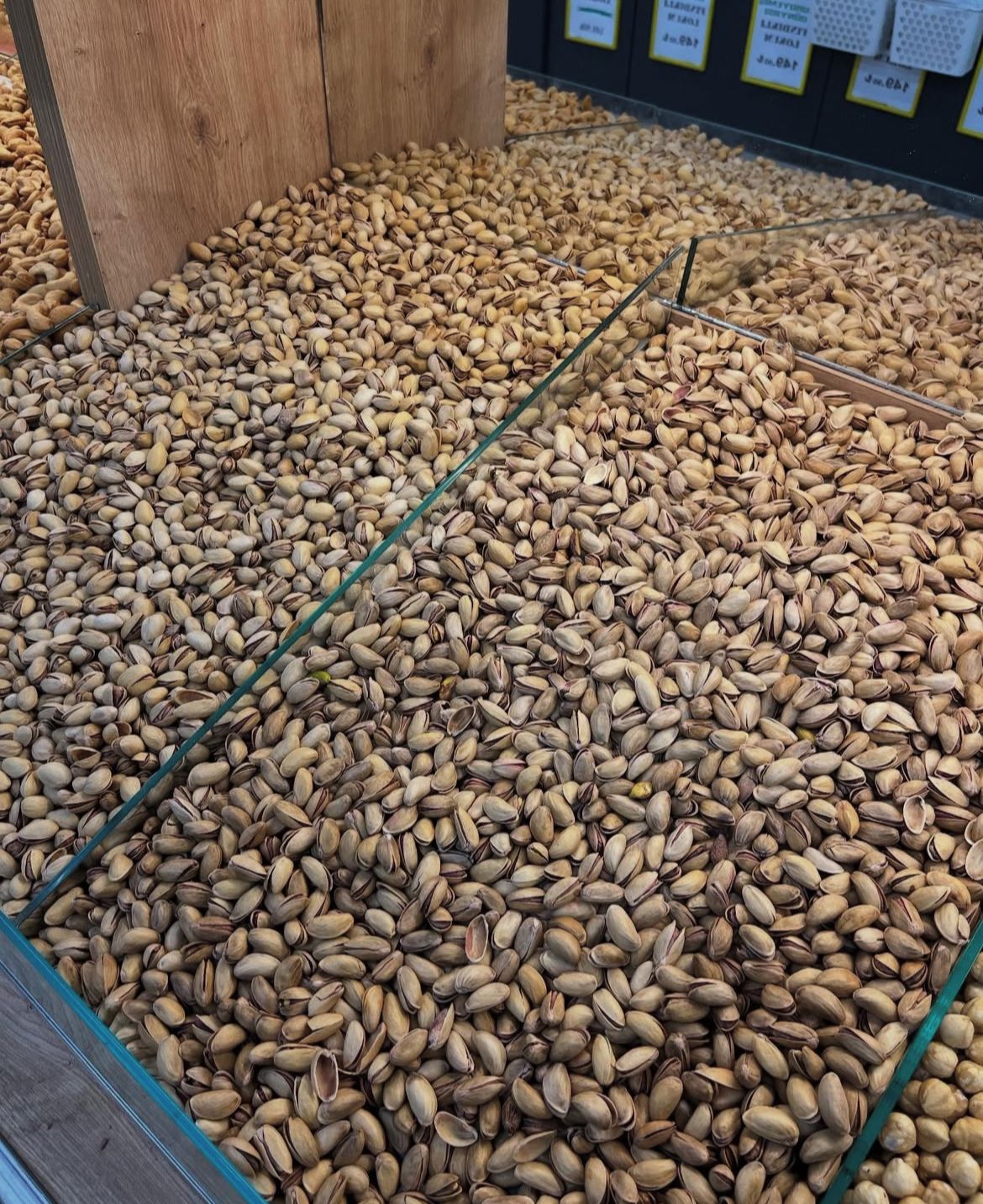 E&B Kuruyemiş Dünyası